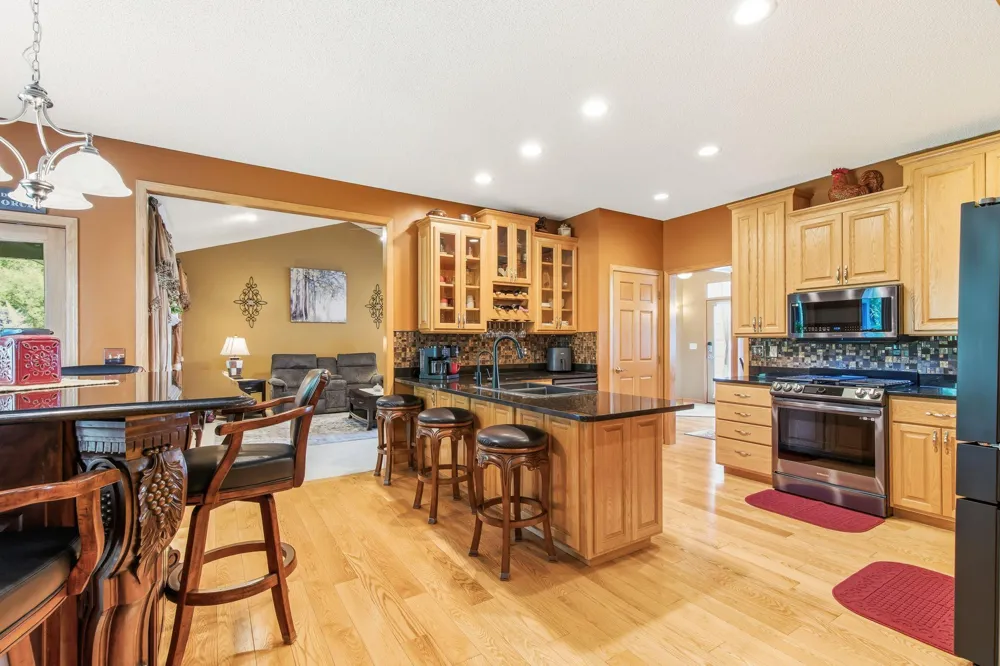 967 176th Street Hammond, WI 54015