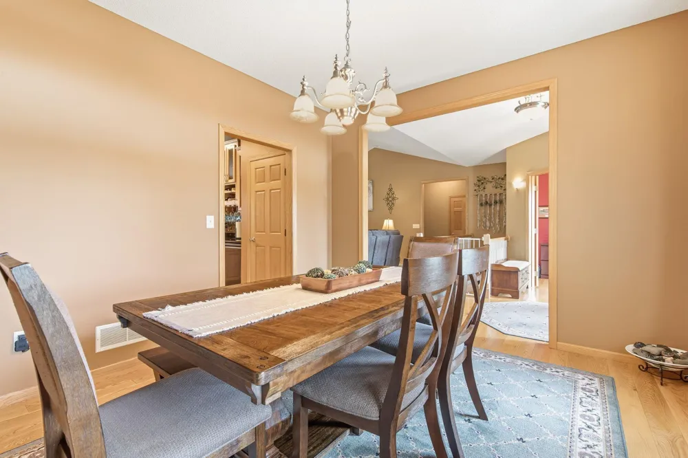 967 176th Street Hammond, WI 54015