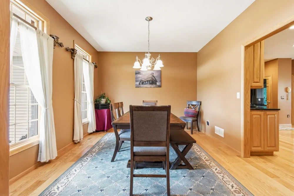 967 176th Street Hammond, WI 54015
