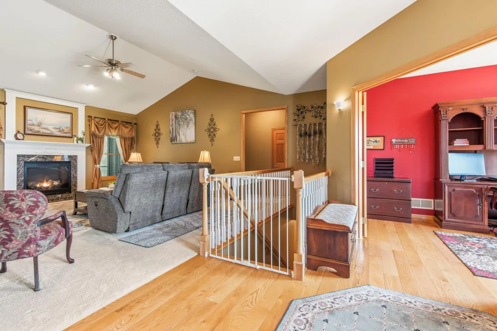 967 176th Street Hammond, WI 54015