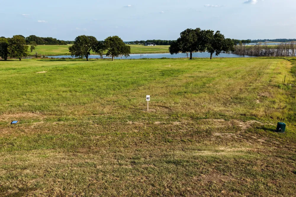 375 Sailview Court Honey Grove, TX 75446