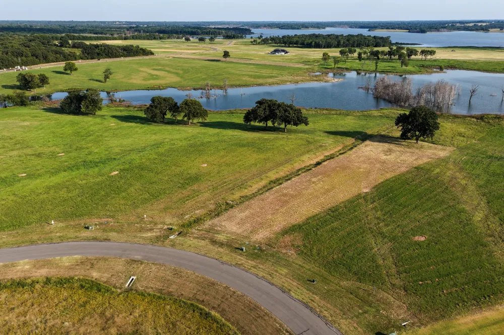 375 Sailview Court Honey Grove, TX 75446