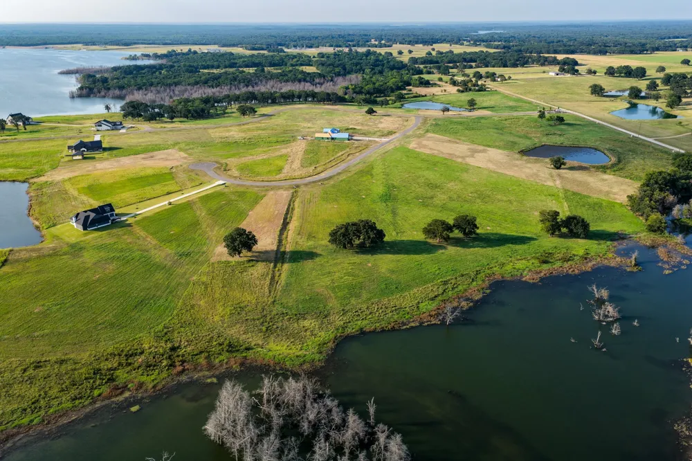 375 Sailview Court Honey Grove, TX 75446