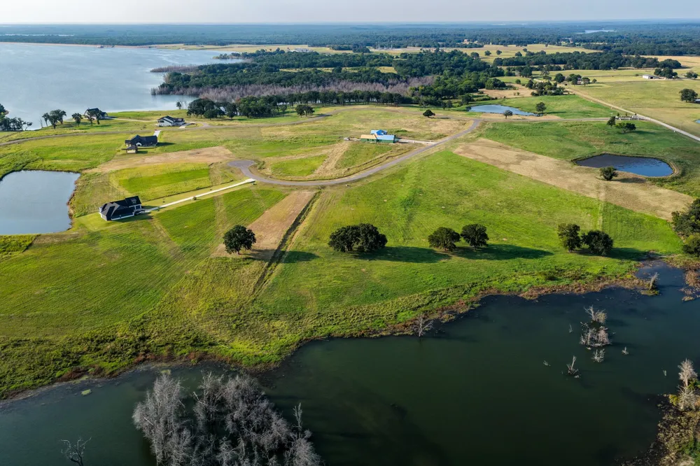 375 Sailview Court Honey Grove, TX 75446