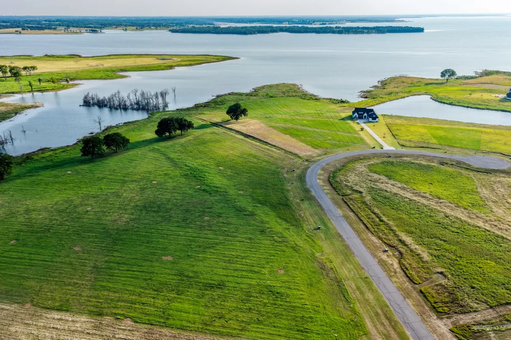 375 Sailview Court Honey Grove, TX 75446