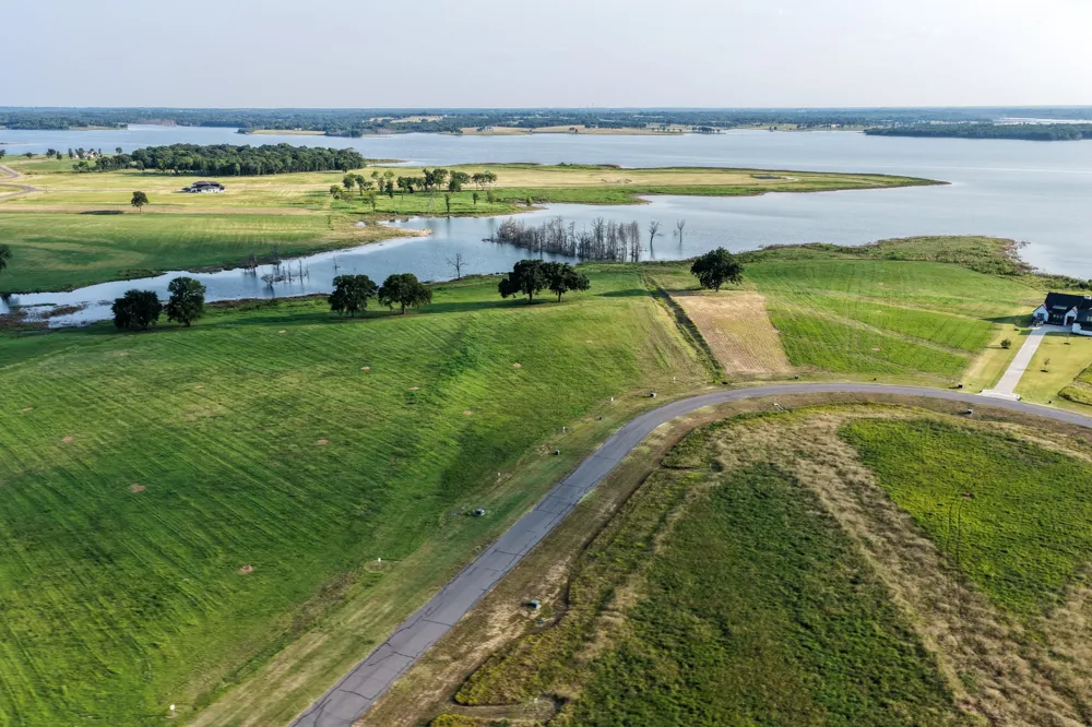 375 Sailview Court Honey Grove, TX 75446