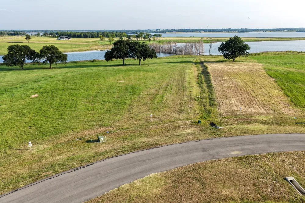 375 Sailview Court Honey Grove, TX 75446