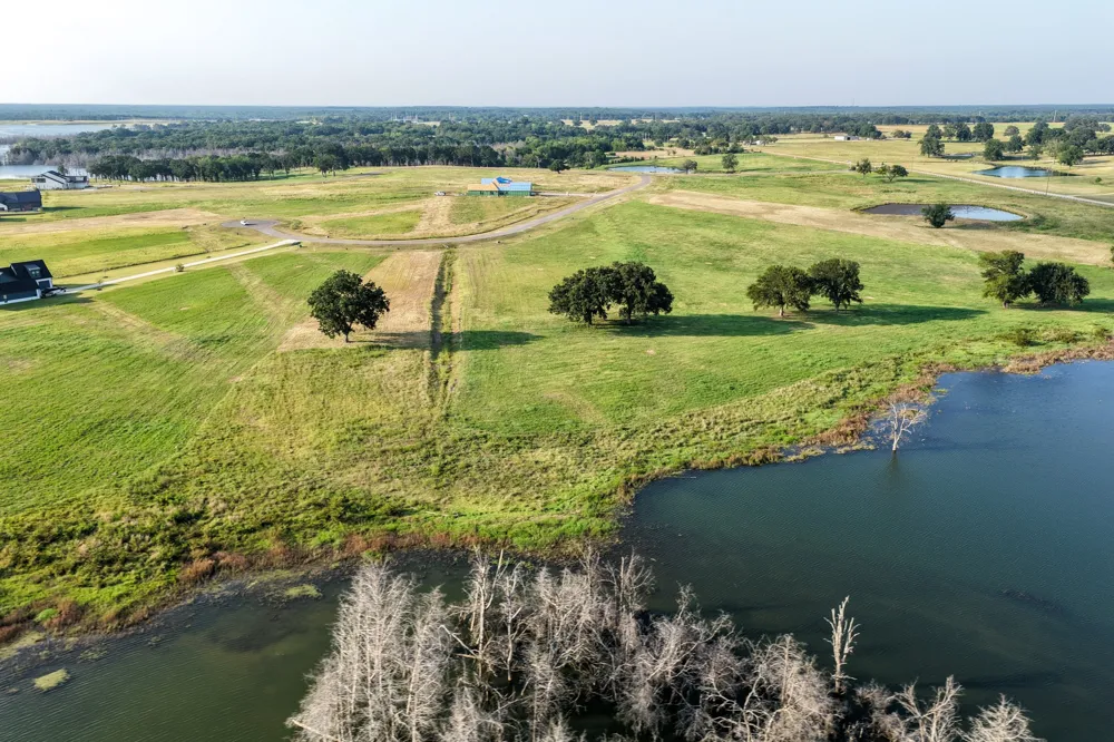 375 Sailview Court Honey Grove, TX 75446