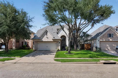 24542 Bella Veneza Drive
