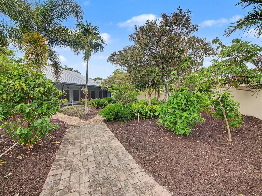303 LEEWARD DRIVE Jupiter, FL 33477