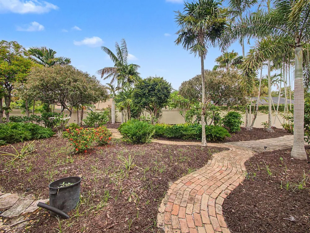 303 LEEWARD DRIVE Jupiter, FL 33477