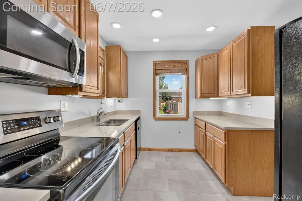 1830 19th Street Wyandotte City, MI 48192
