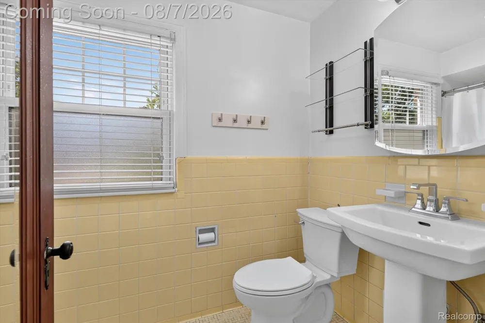 1830 19th Street Wyandotte City, MI 48192