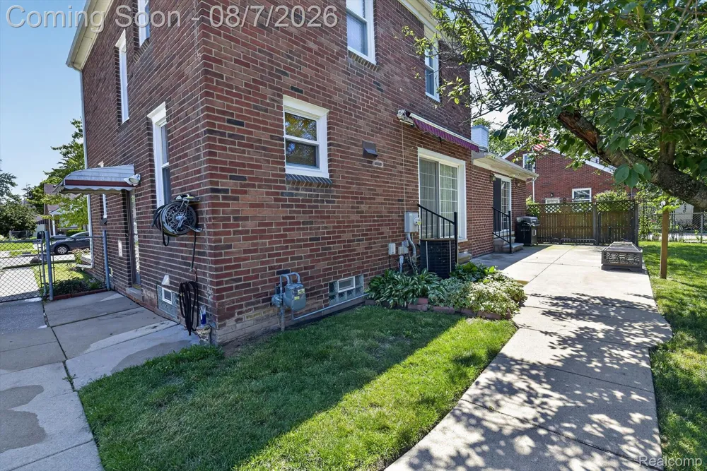 1830 19th Street Wyandotte City, MI 48192