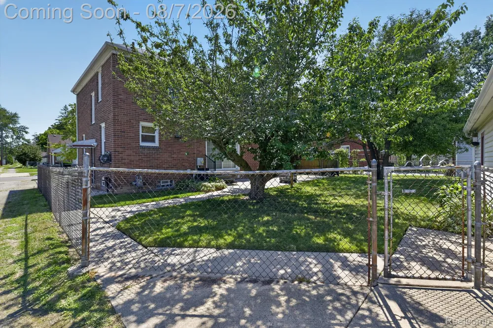 1830 19th Street Wyandotte City, MI 48192