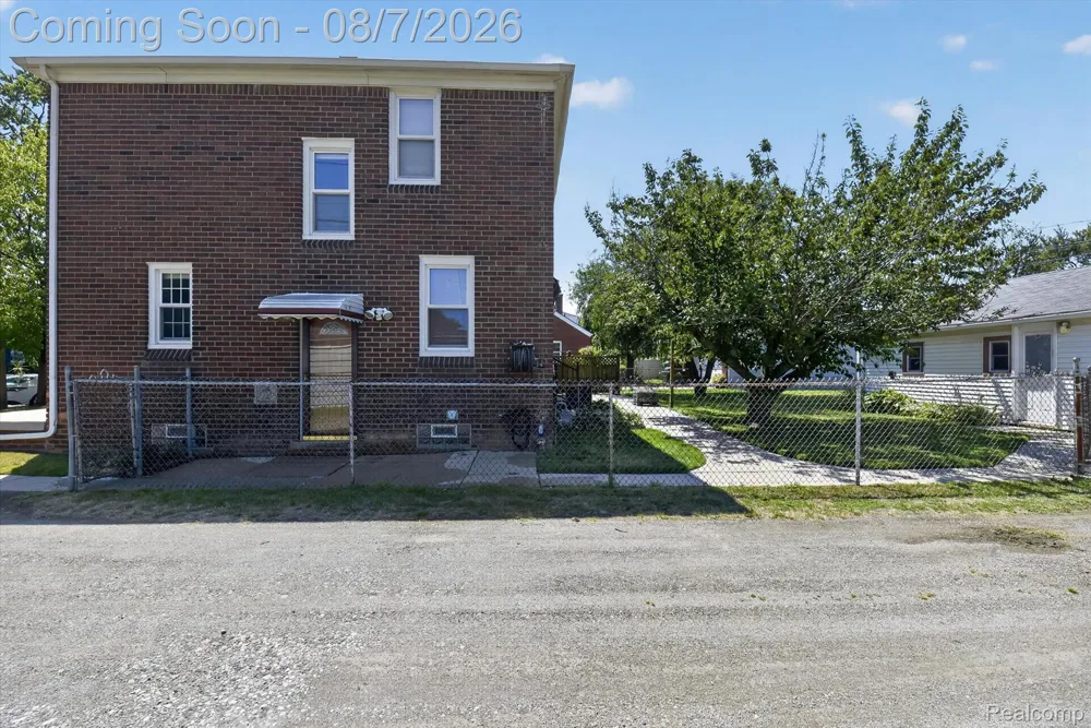 1830 19th Street Wyandotte City, MI 48192