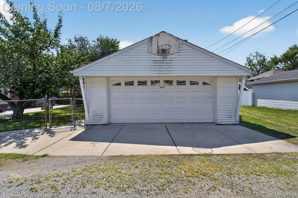 1830 19th Street Wyandotte City, MI 48192