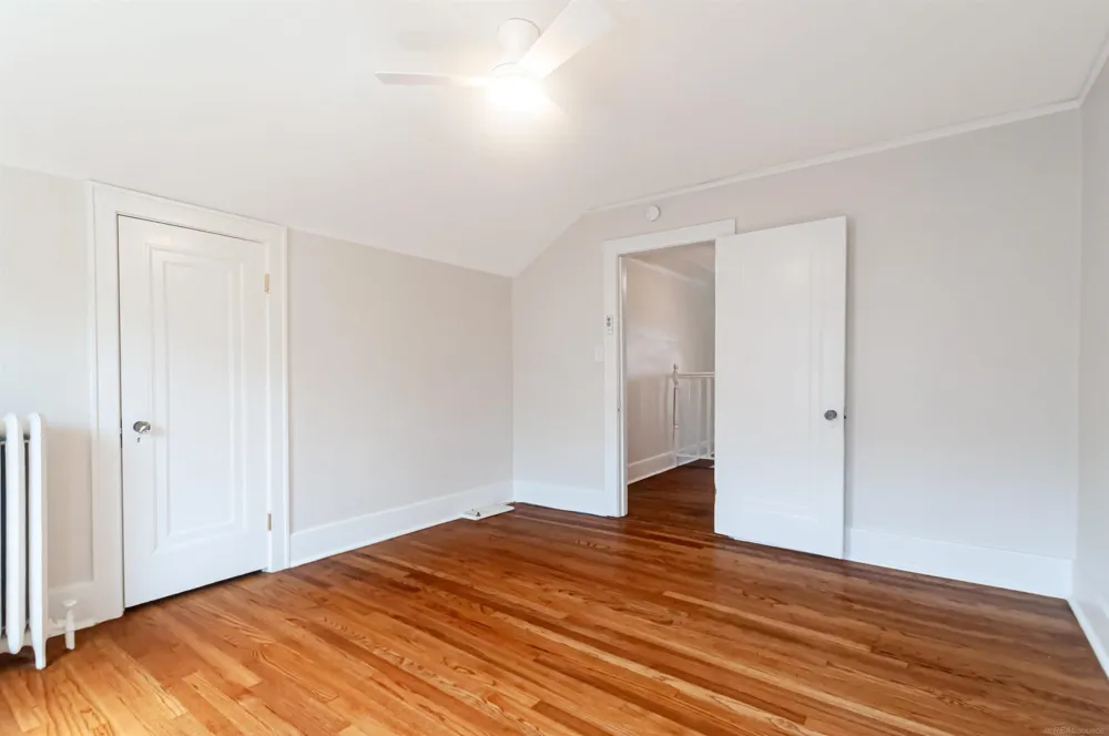 891 Washington Road Grosse Pointe City, MI 48230