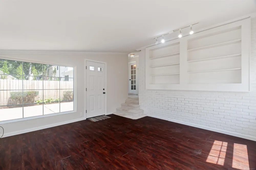891 Washington Road Grosse Pointe City, MI 48230