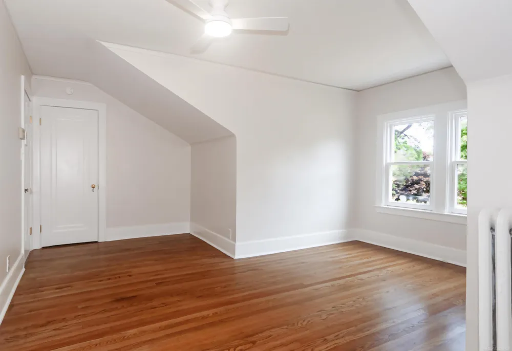 891 Washington Road Grosse Pointe City, MI 48230