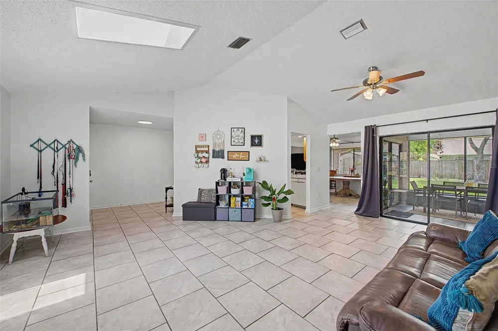 2028 NOBLETON AVENUE Spring Hill, FL 34608