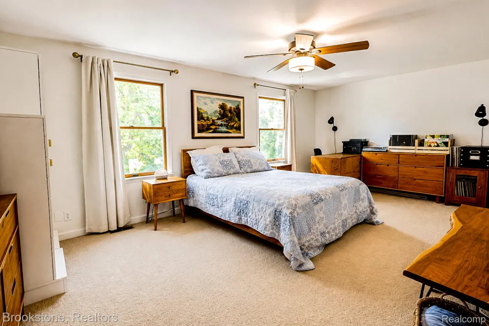 38276 Hamon Street Harrison Charter Township, MI 48045