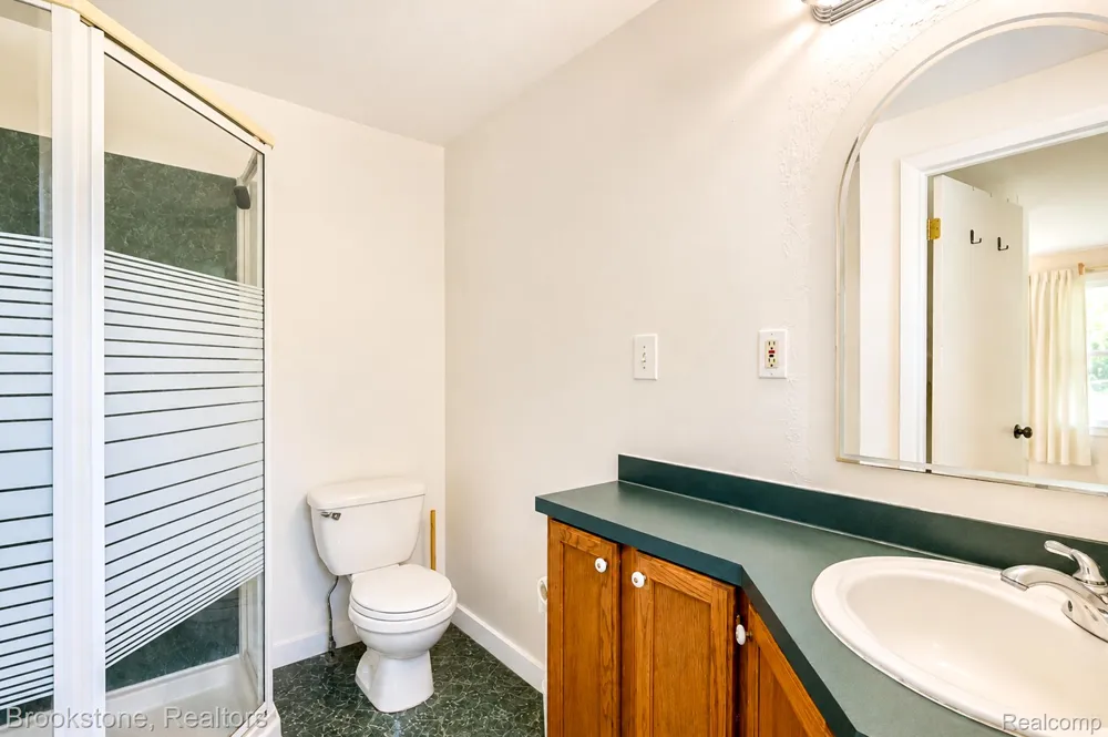 38276 Hamon Street Harrison Charter Township, MI 48045