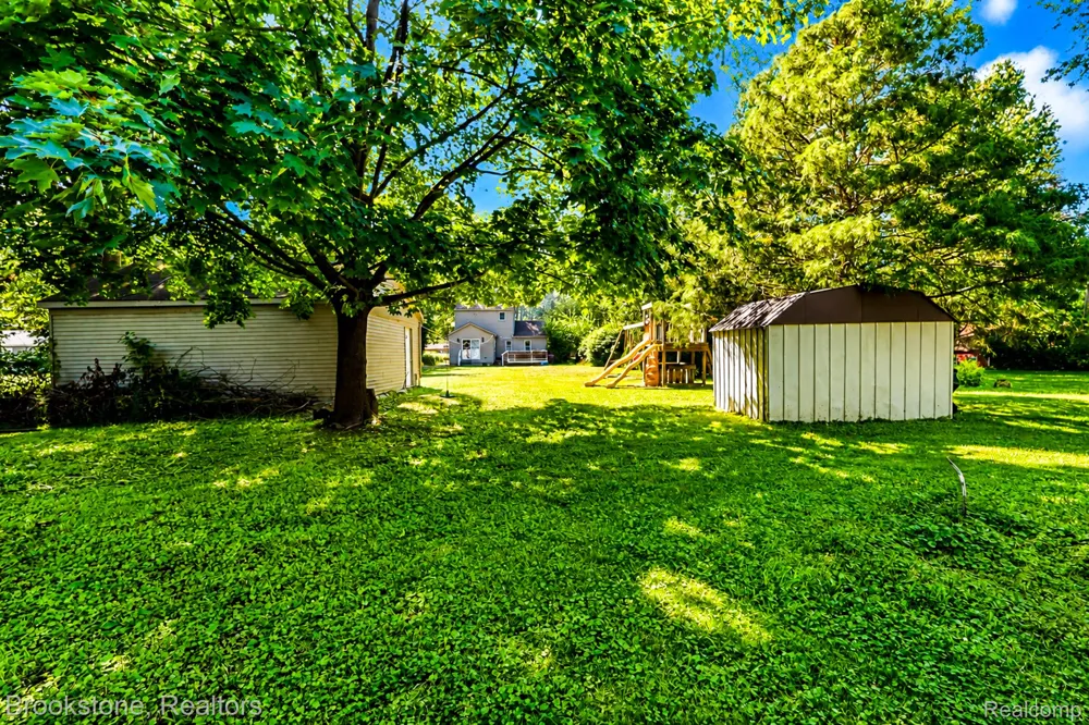 38276 Hamon Street Harrison Charter Township, MI 48045