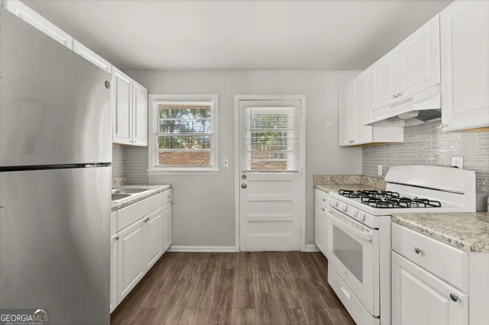 190 Opal DR Roswell, GA 30075