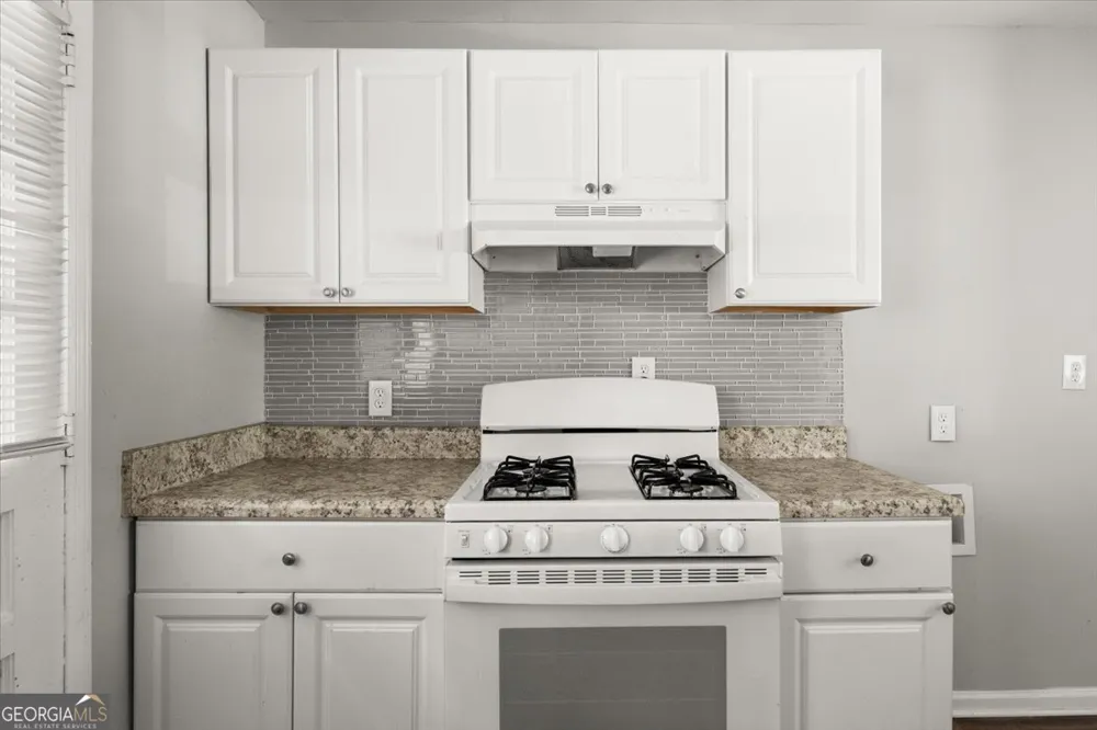 190 Opal DR Roswell, GA 30075