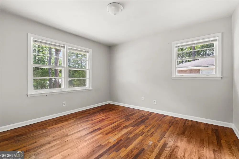 190 Opal DR Roswell, GA 30075