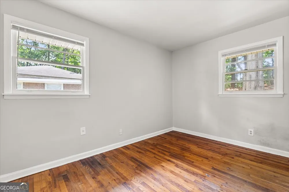190 Opal DR Roswell, GA 30075