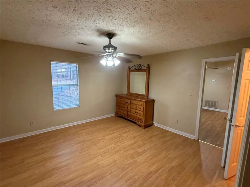 122 Oriole Drive Jonesboro, GA 30238