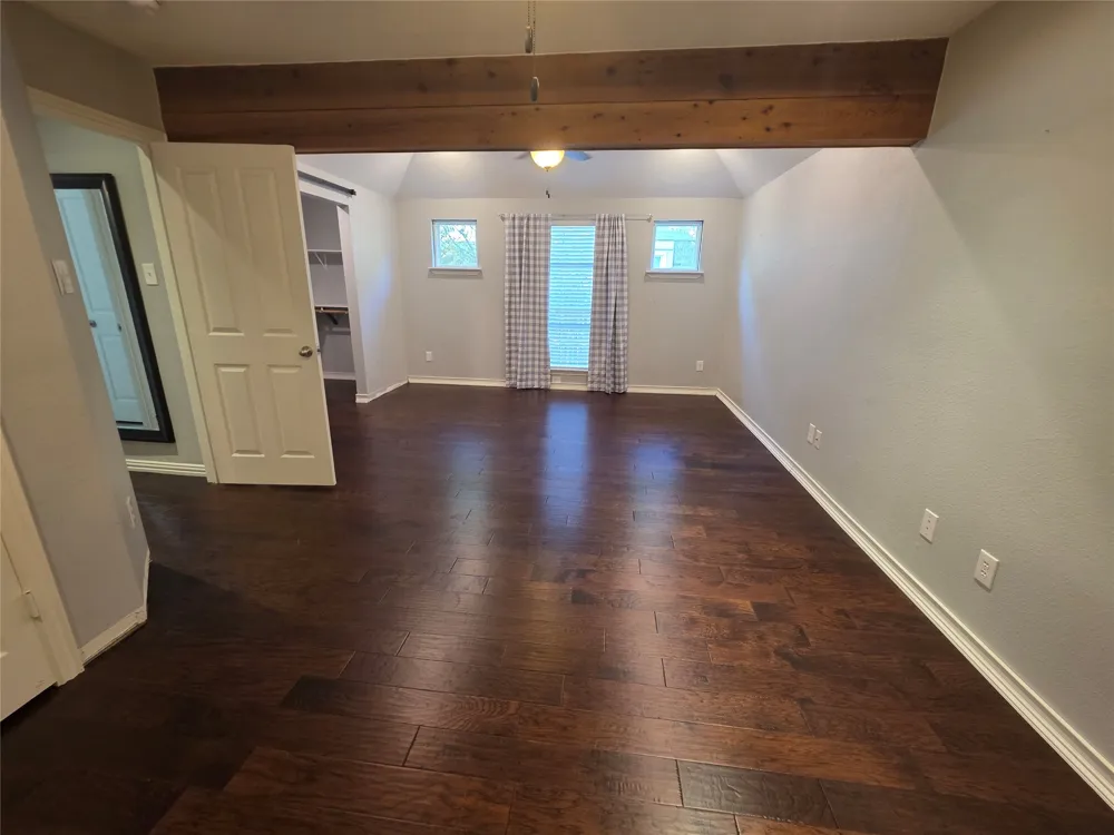2717 Cliffwood Drive Grapevine, TX 76051