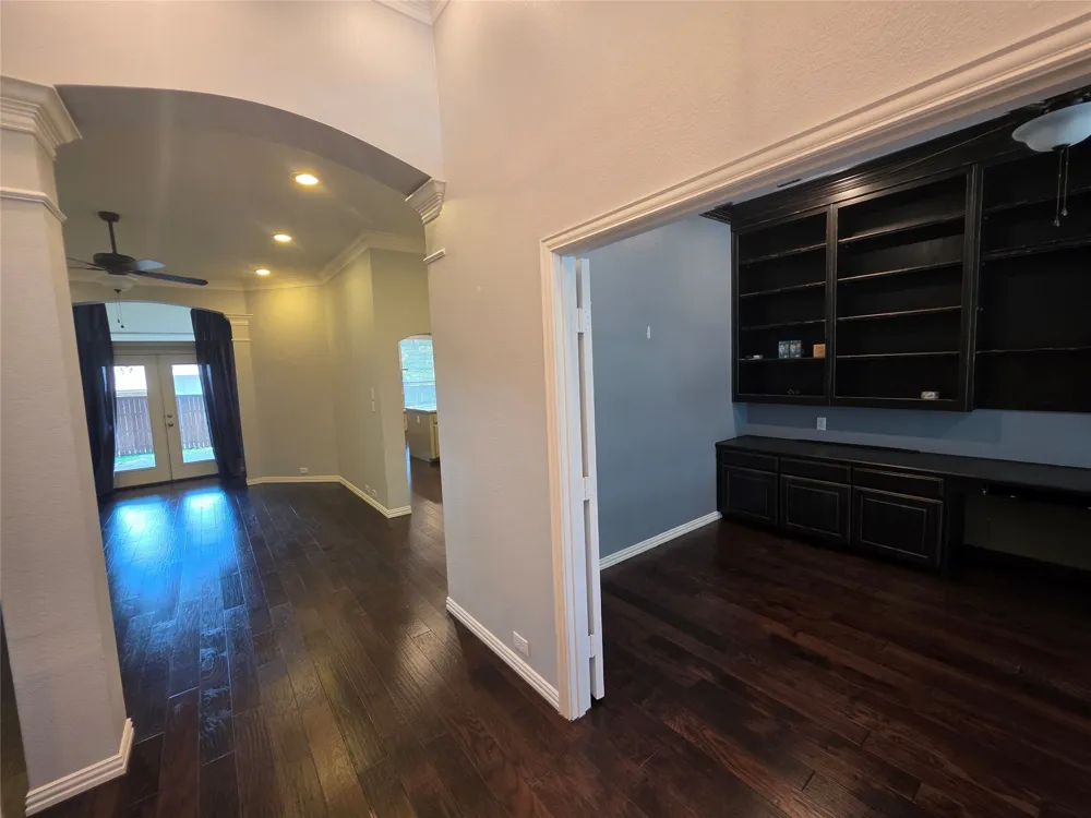 2717 Cliffwood Drive Grapevine, TX 76051