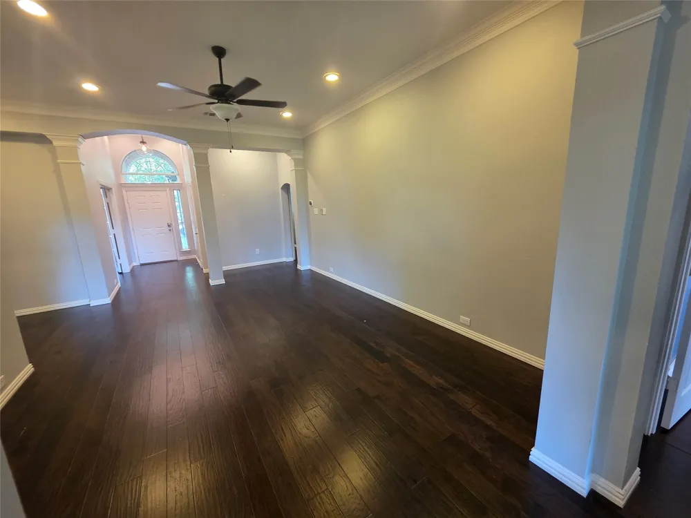 2717 Cliffwood Drive Grapevine, TX 76051