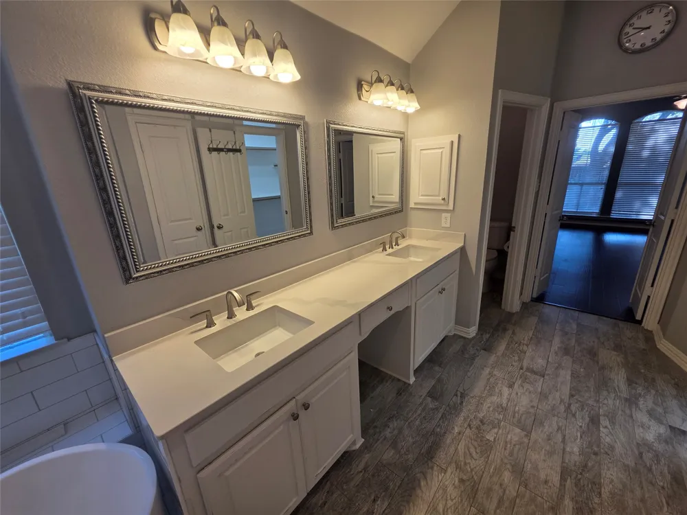 2717 Cliffwood Drive Grapevine, TX 76051