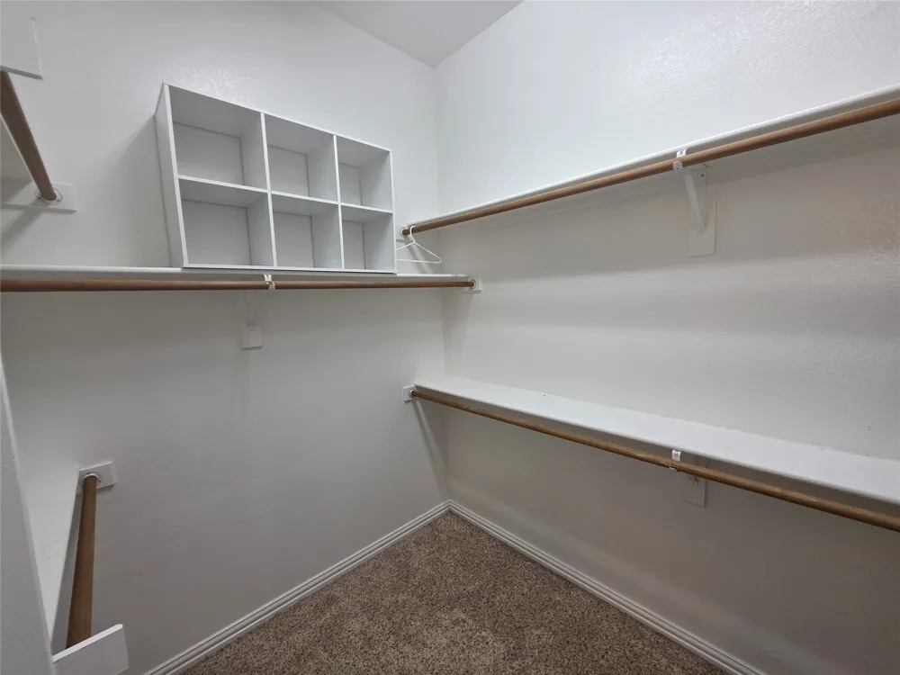 2717 Cliffwood Drive Grapevine, TX 76051