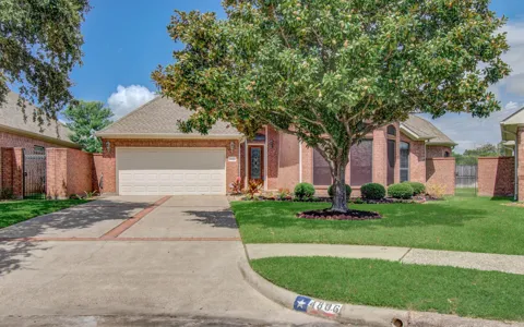 4806 Julia Court