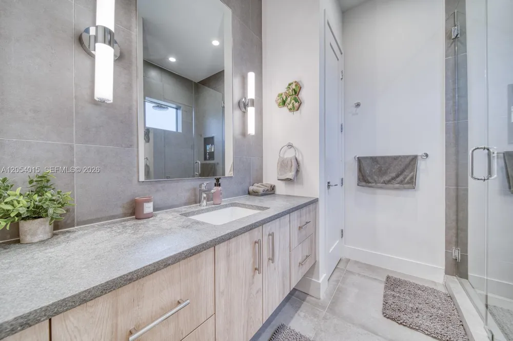 1500 SW 149th Ter Davie, FL 33326