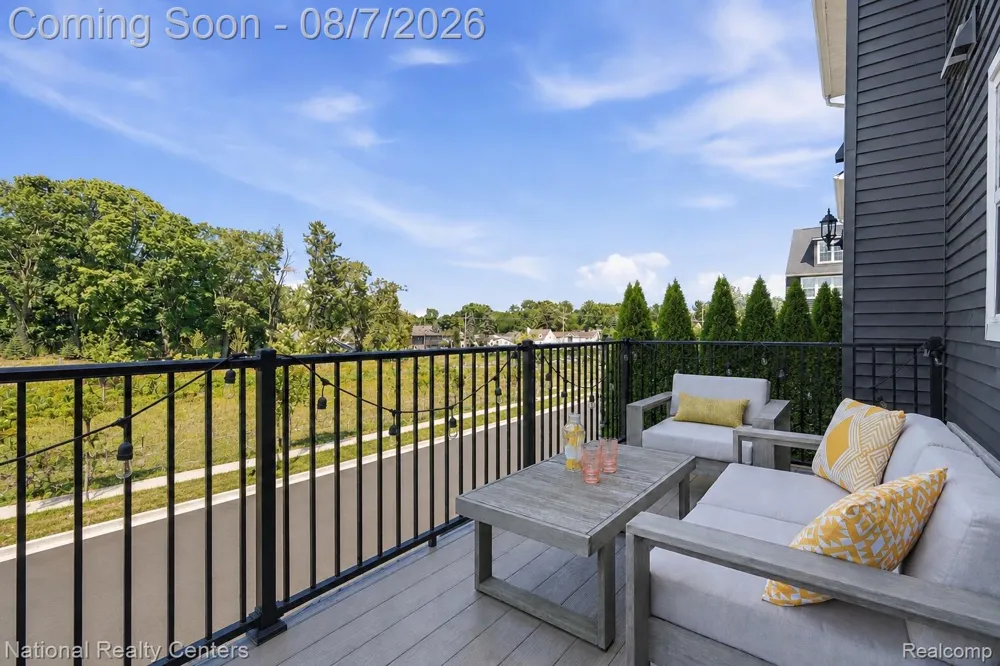 220 Sydney Court Plymouth City, MI 48170
