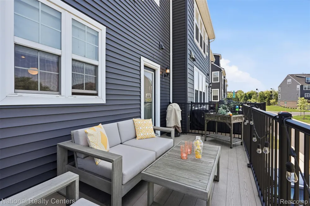 220 Sydney Court Plymouth City, MI 48170