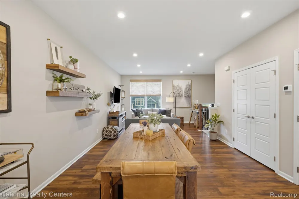 220 Sydney Court Plymouth City, MI 48170