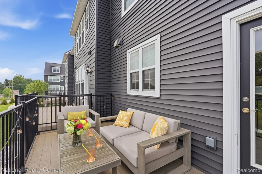 220 Sydney Court Plymouth City, MI 48170