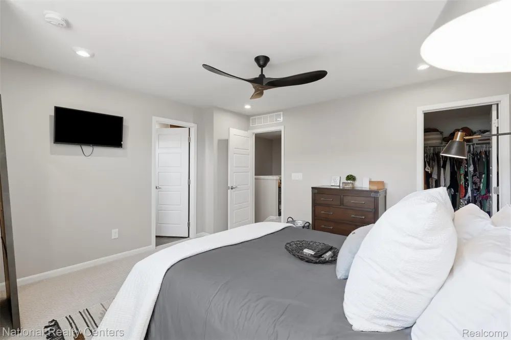 220 Sydney Court Plymouth City, MI 48170