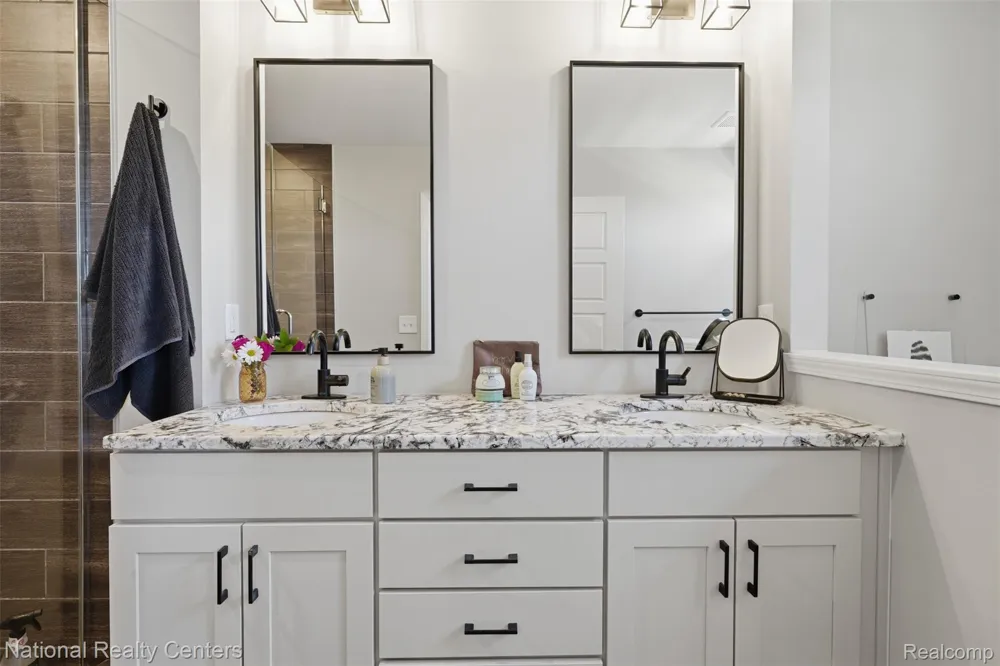 220 Sydney Court Plymouth City, MI 48170