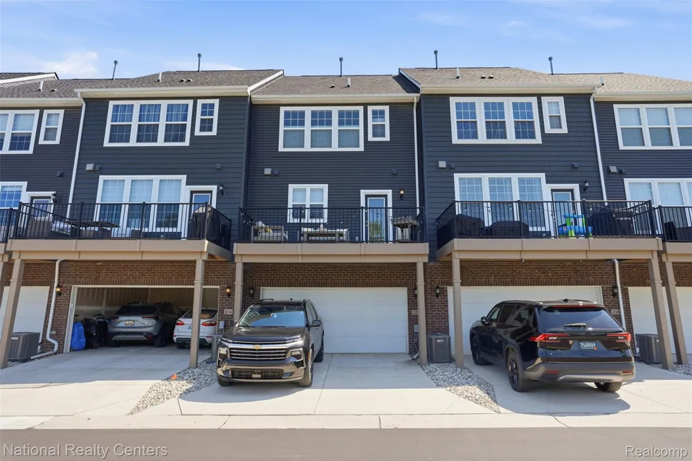220 Sydney Court Plymouth City, MI 48170