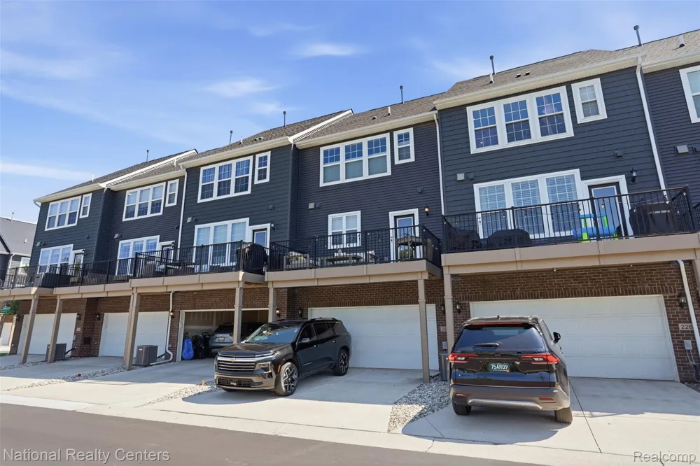 220 Sydney Court Plymouth City, MI 48170