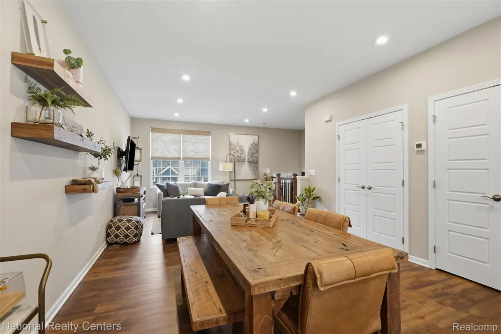 220 Sydney Court Plymouth City, MI 48170