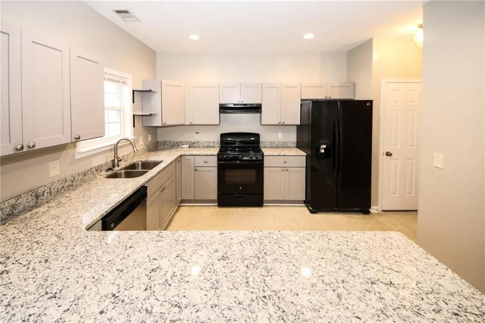 170 Windcroft Lane Acworth, GA 30101